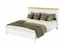 Кровати из массива дерева